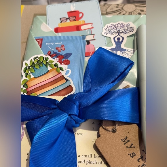 Gift Mystery blind book perfect gift for Books lovers - Picture 5 of 7